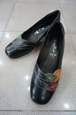 หน้ากว้างใส่สบาย แต่งด้วยลายใบไม้ งานละเอียดมาก 3