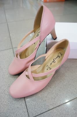 สายไขว้ หน้าเรียว มีหลายสีค่ะ 5