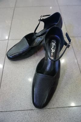 มีสายรัดข้อ สุภาพ สวยมากๆ 4