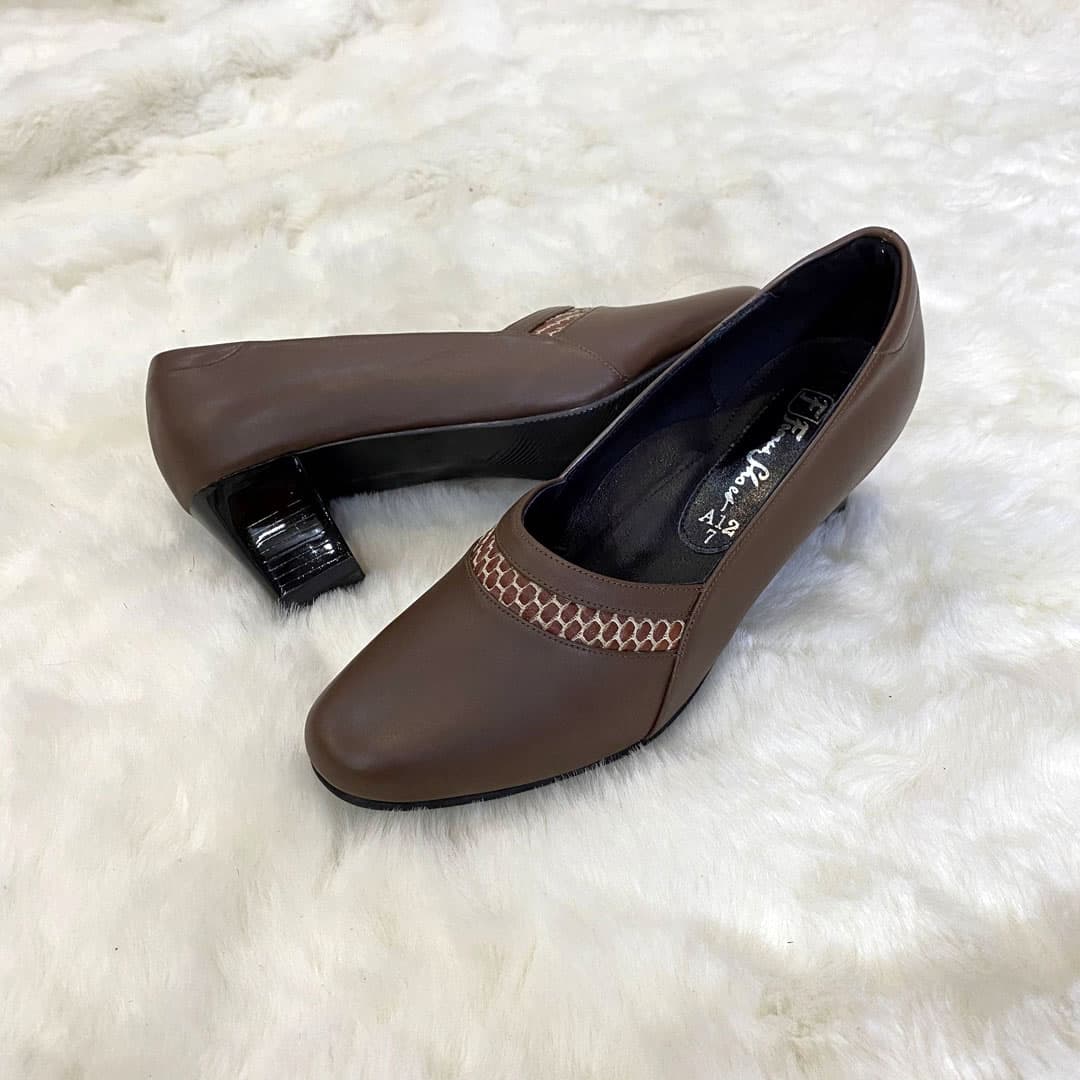 ขายดีตลอดกาลค่ะรุ่นนี้ แม่ค้าเองก็ชอบ ใส่ง่าย มีดีเทลงานสาน 2