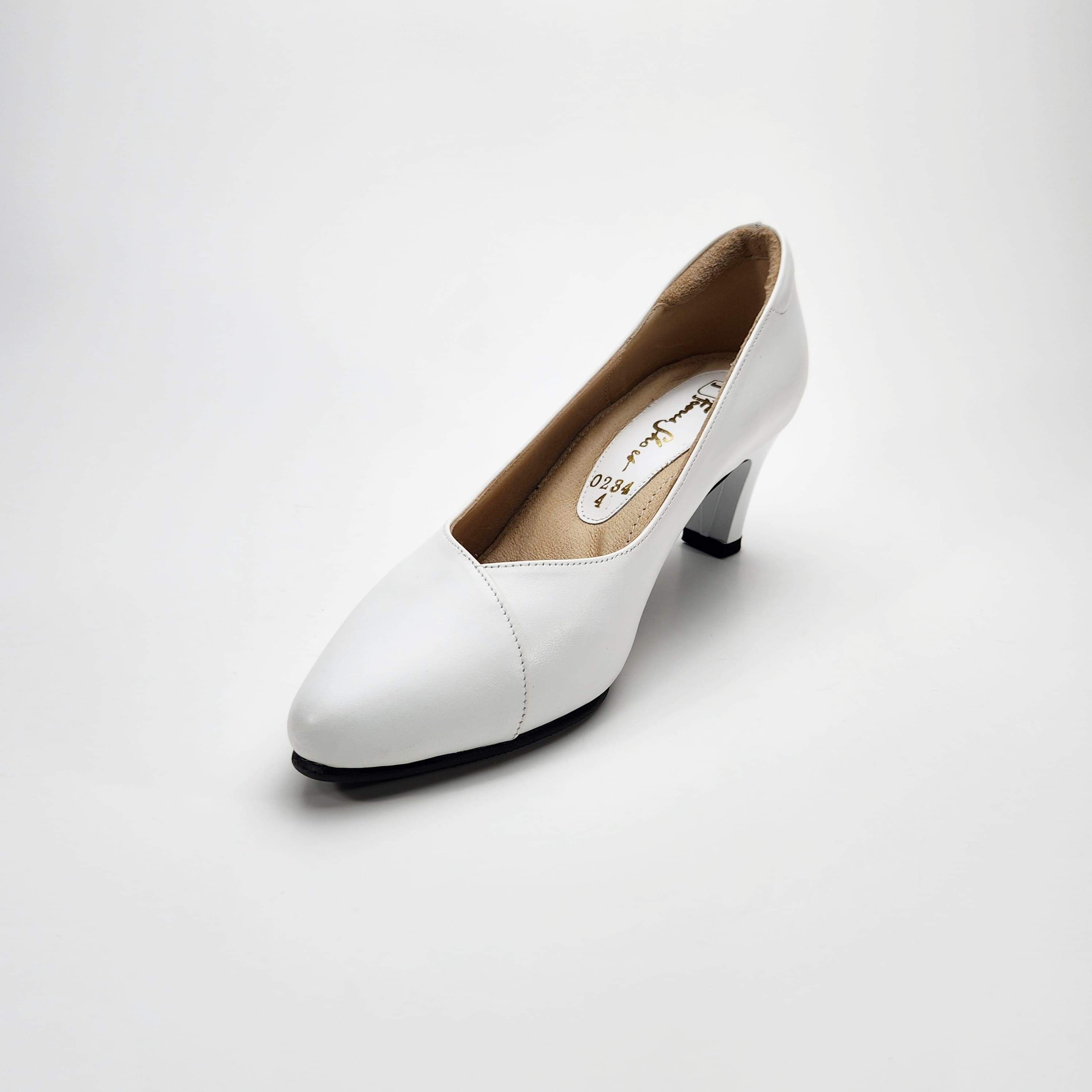 หัวแหลม ใส่ออกงาน สวยสง่า 5