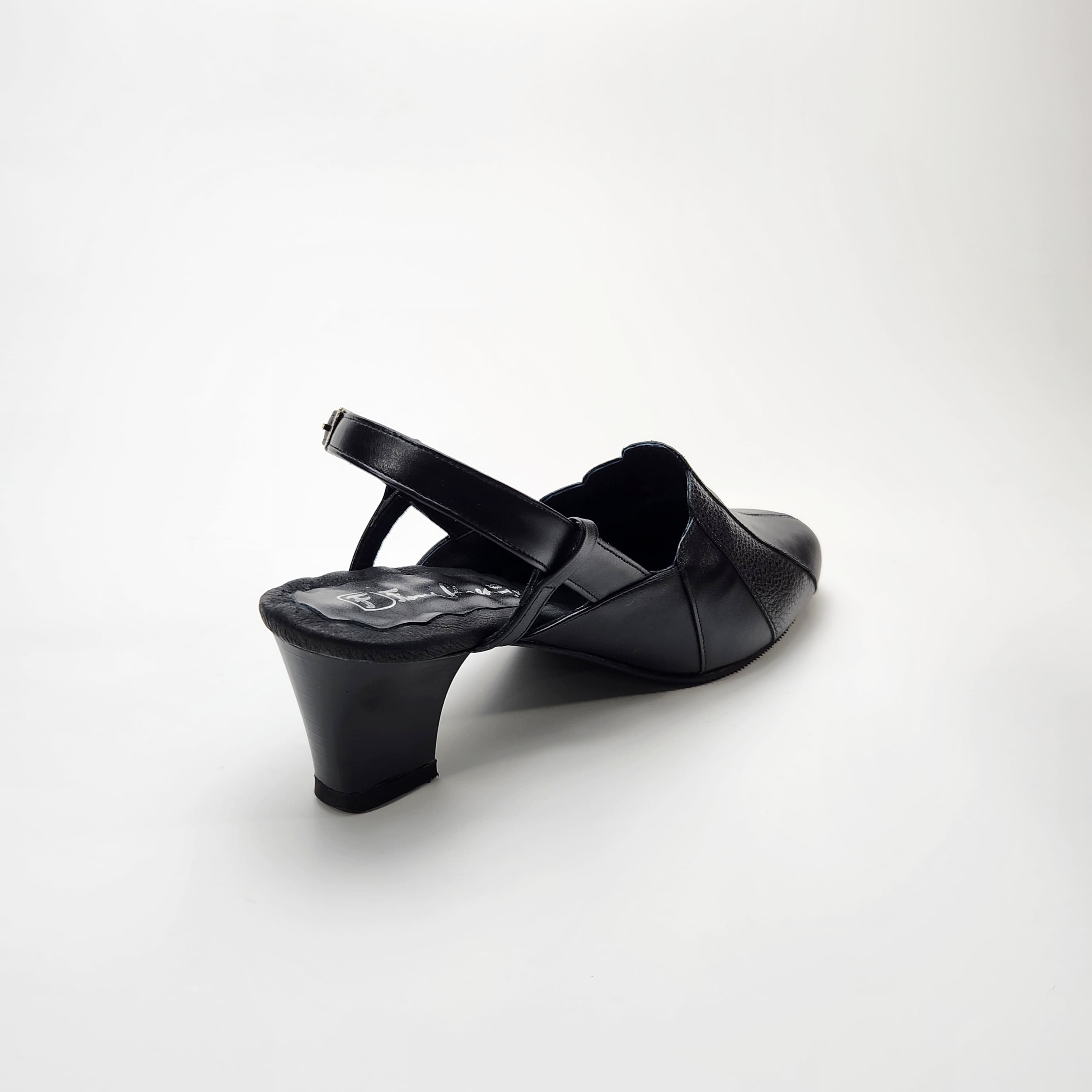 รองเท้ารัดส้นเพื่อสุขภาพ งาน handmade ลายตัดเย็บโดดเด่นมีสไตล์ 6